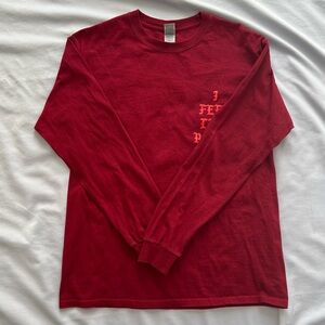 Gildan Deep Red Long Sleeve Graphic Tee - Men’s Size M